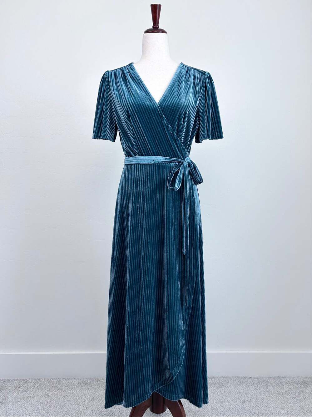 Simplee MEDIUM Teal Velvet Formal V-Neck Wrap Short Sleeve Flowy Maxi Dress NWT